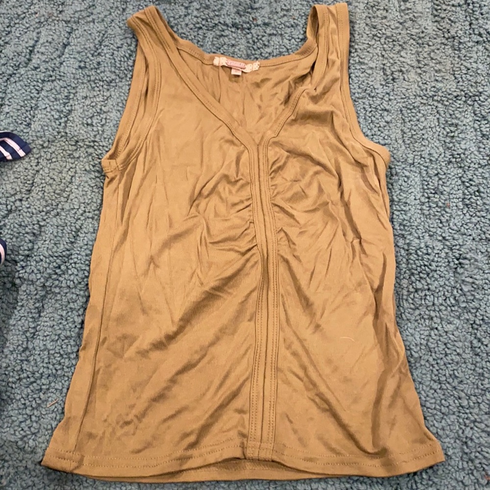 Gimmicks tank top